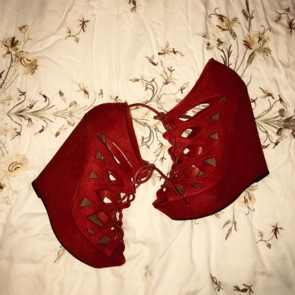 Red Wedges
